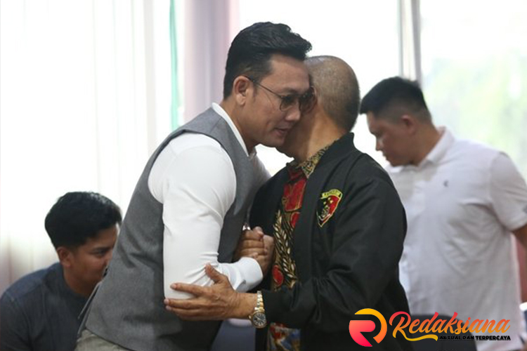 Denny Sumargo Tanggapi Laporan Farhat Abbas