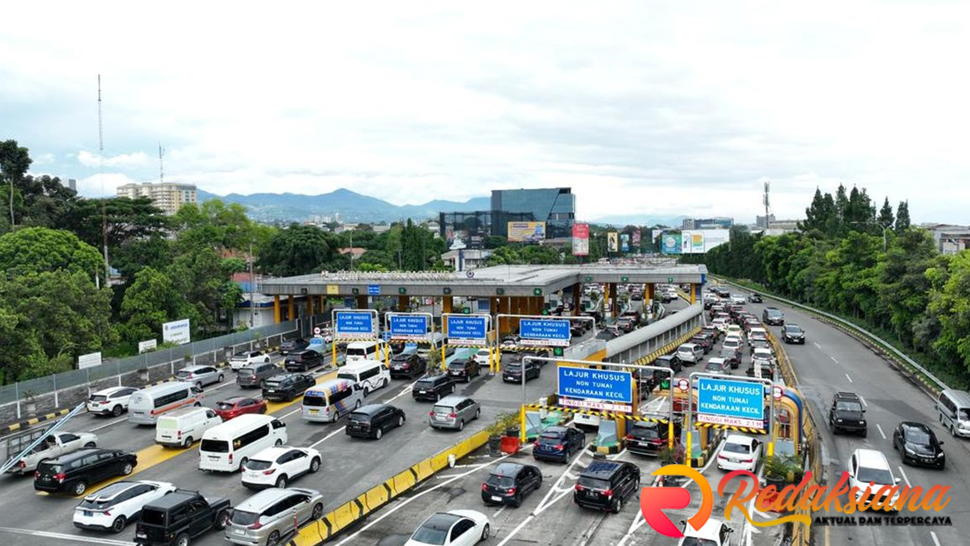 Peningkatan Lalu Lintas Tol H-5 Natal Tertinggi di Pasteur