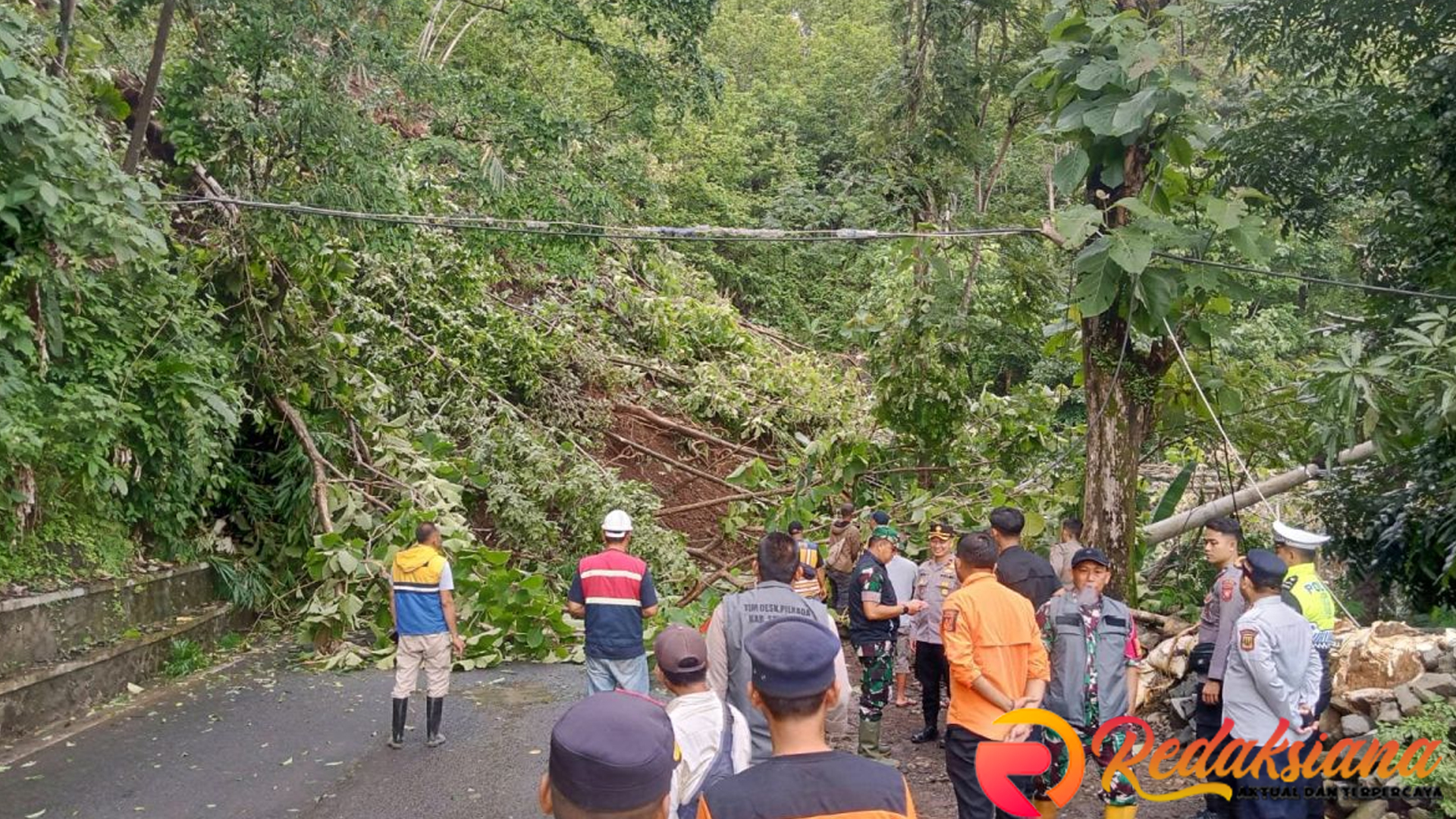 Longsor Sukabumi: Jalan Bagbagan-Kiaradua Kembali Tertimbun