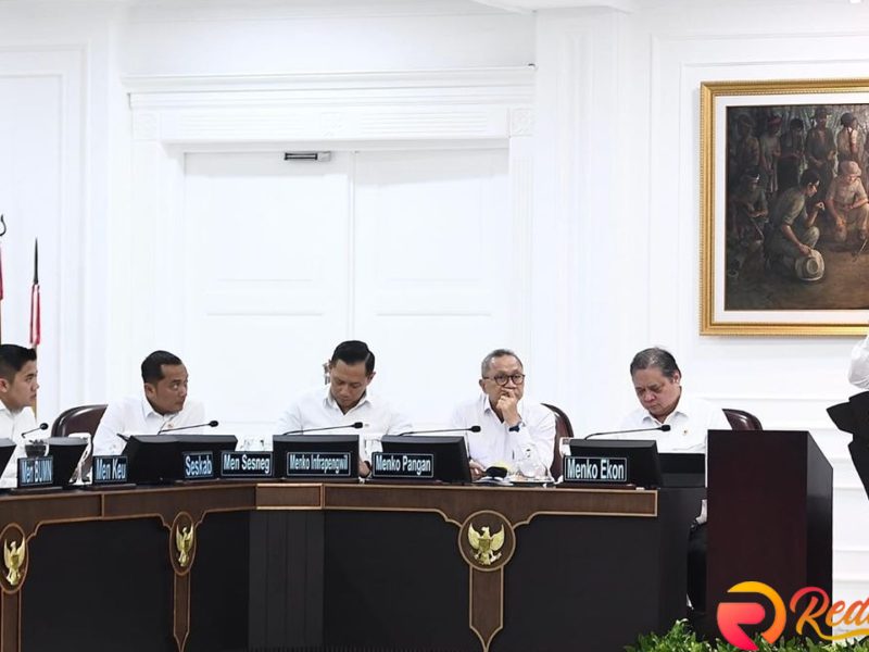 Prabowo Abaikan Isu Pagar Laut, Rocky Sebut: Koordinasi Lemah