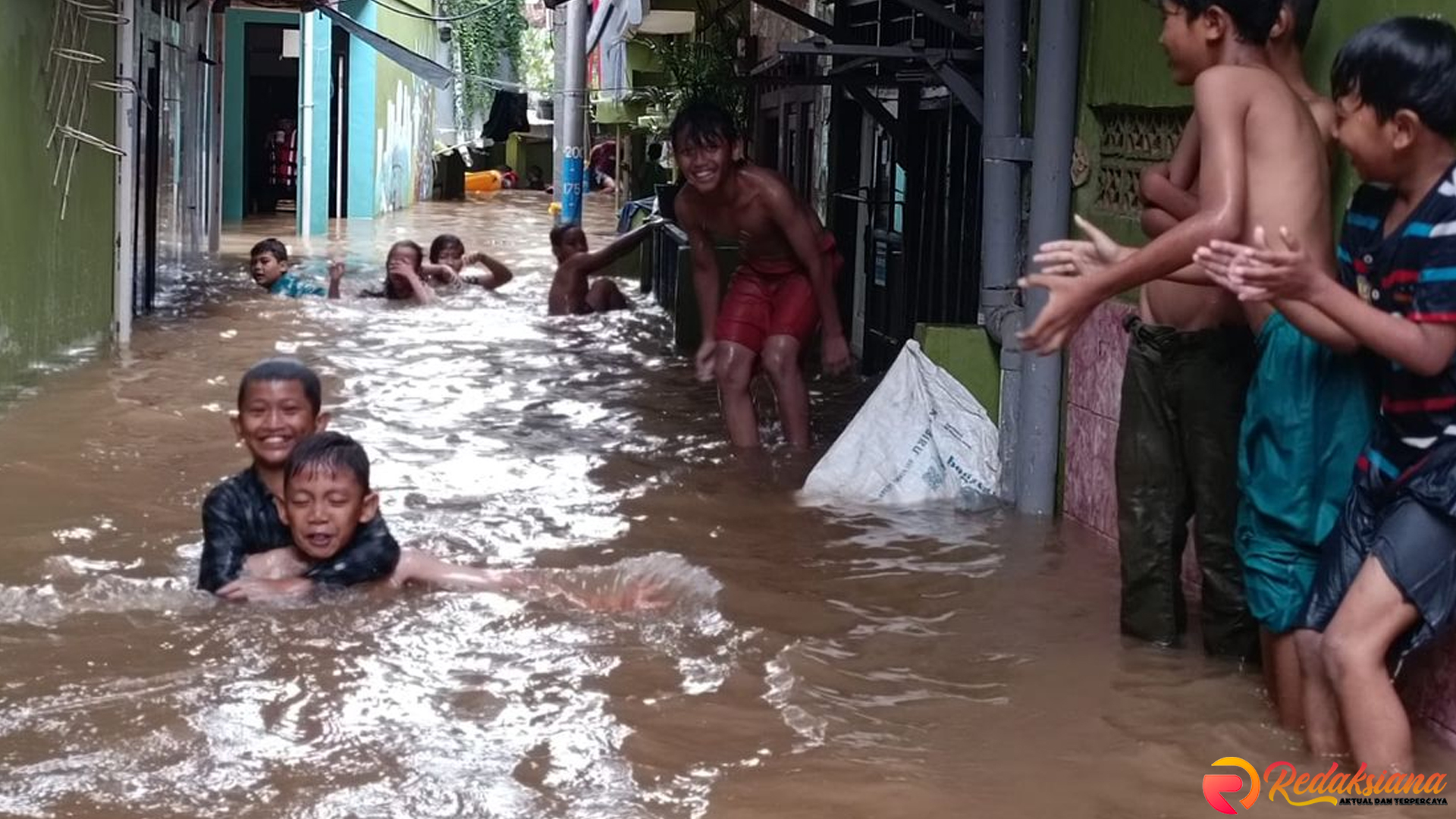 Banjir Luar Jakarta: Mensos Siapkan Bantuan Sosial untuk Korban