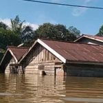 Warga Desa di Sanggau Kalbar Terisolir, Banjir Capai 2 Meter