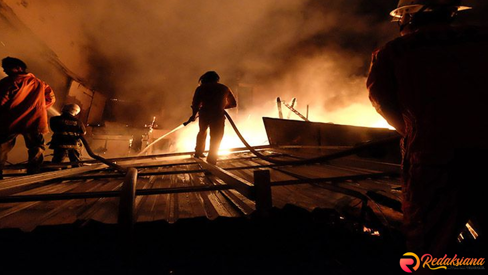 Lupa Matikan Kompor, Rumah Pasutri Lansia di Madiun Terbakar